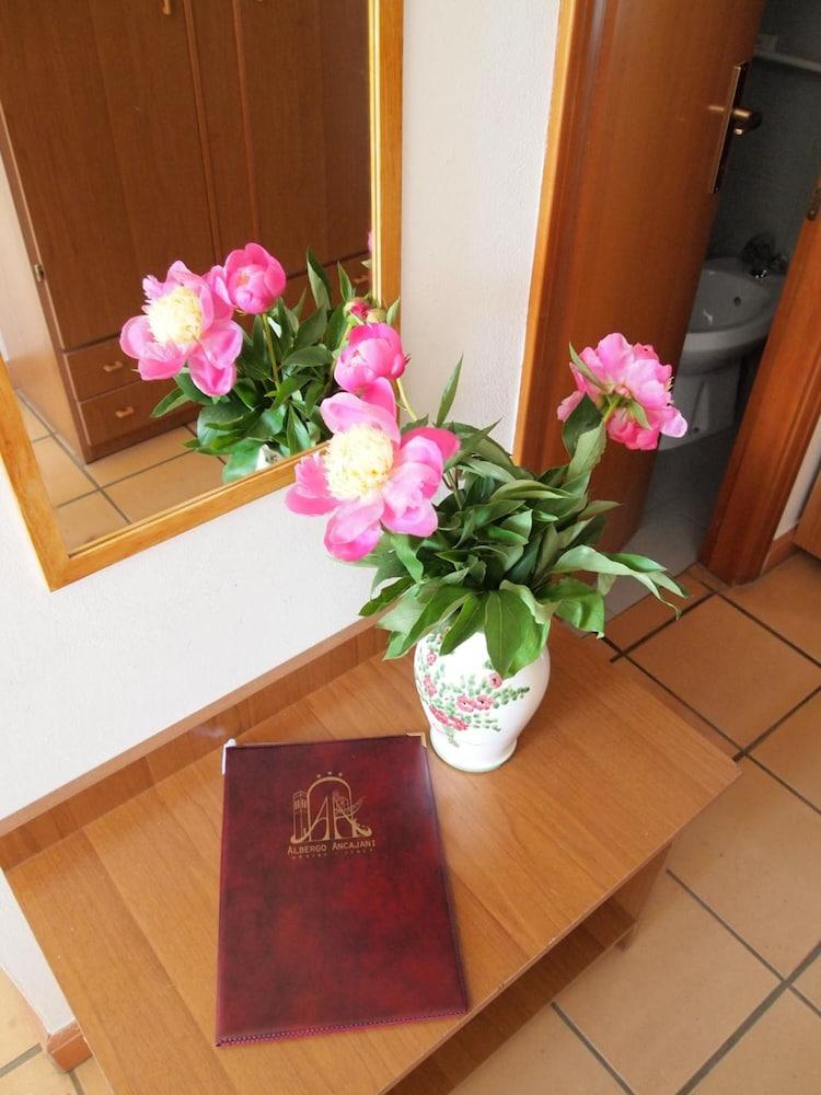 Albergo Ancajani Assisi Luaran gambar