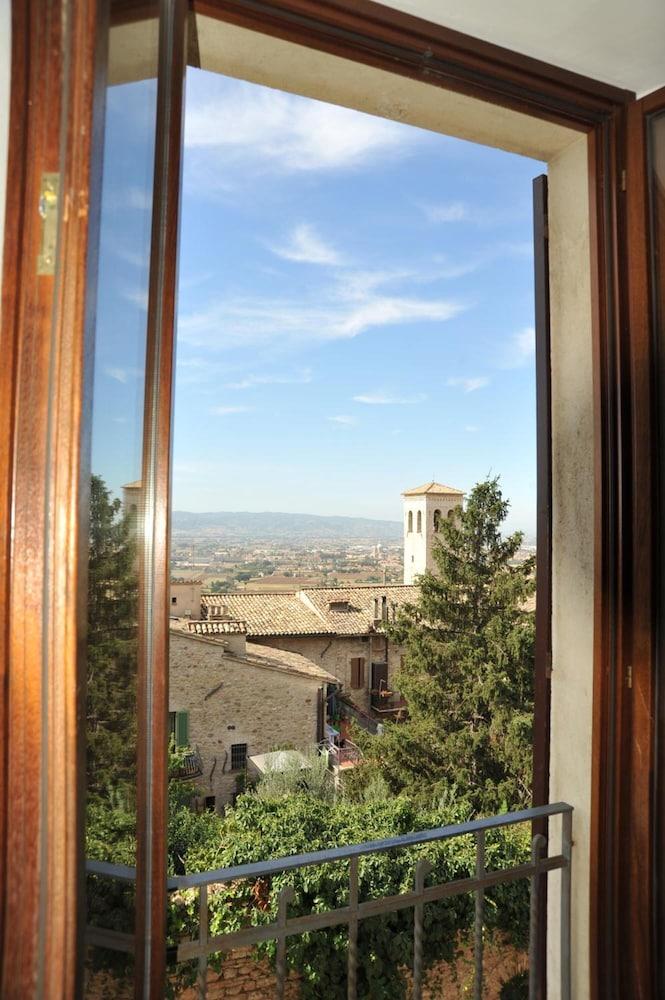Albergo Ancajani Assisi Luaran gambar