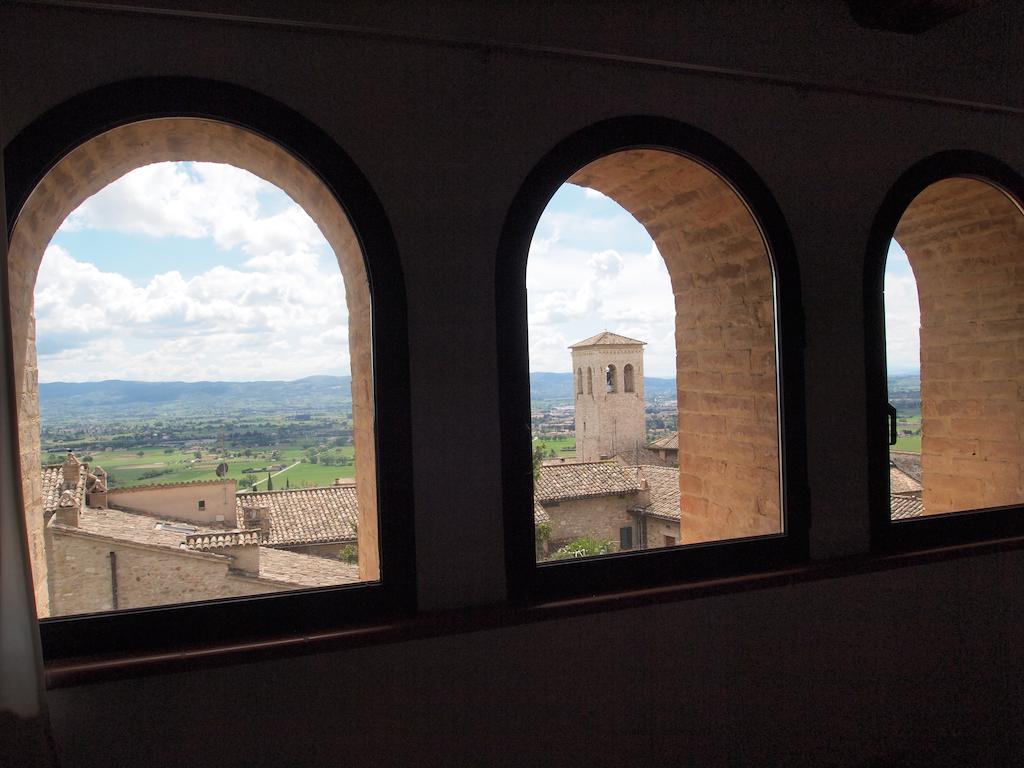 Albergo Ancajani Assisi Luaran gambar