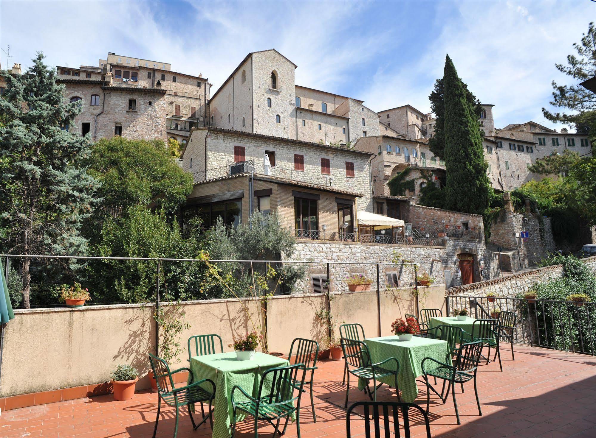 Albergo Ancajani Assisi Luaran gambar