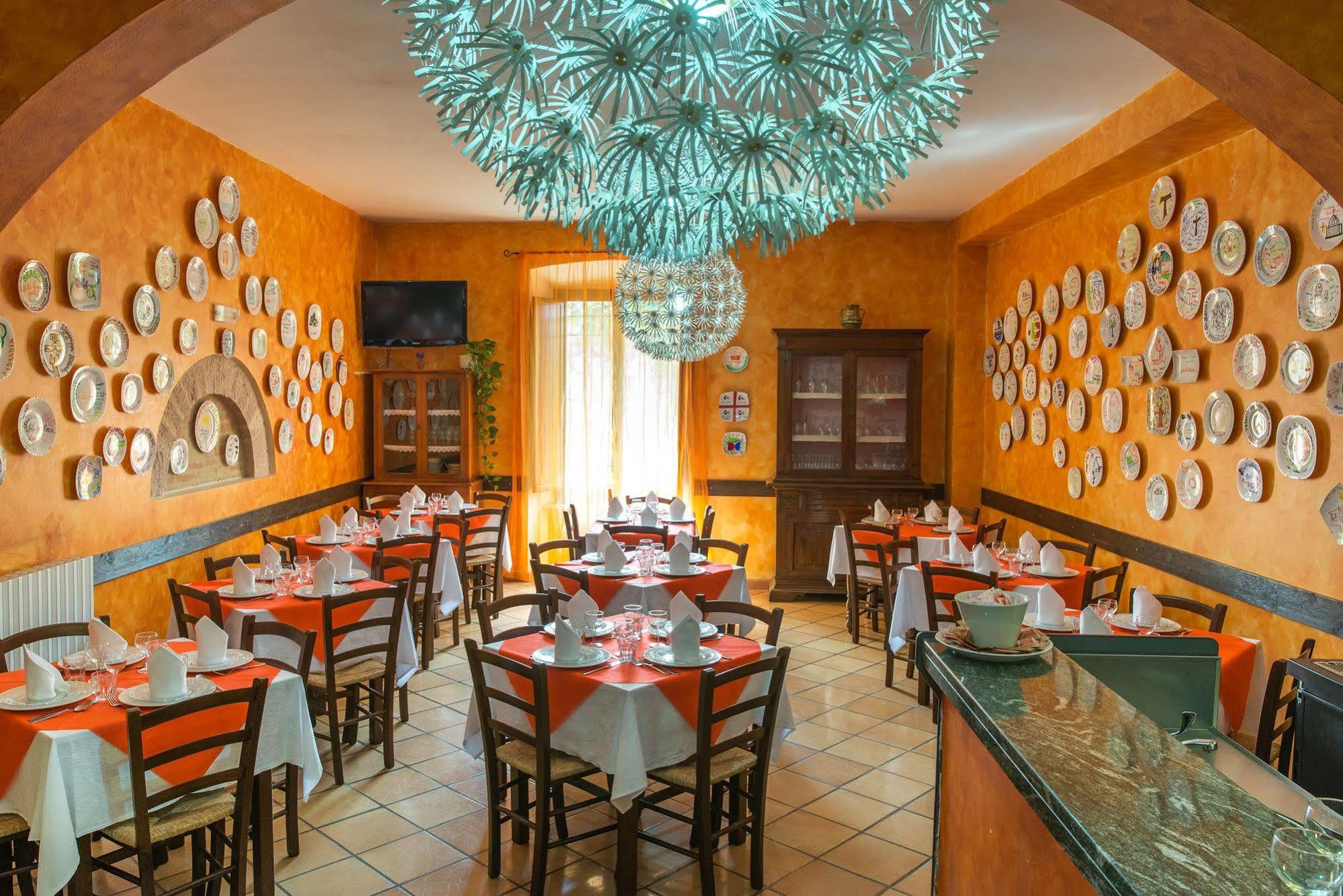 Albergo Ancajani Assisi Luaran gambar